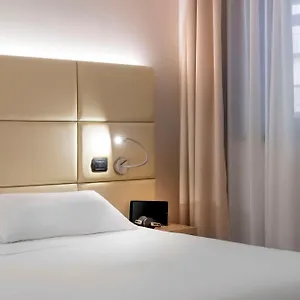 **** Hotell Western Cavalieri Della Italien
