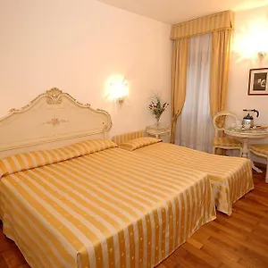 https://locanda-casa-sul-molo.hotelinveneto.com
