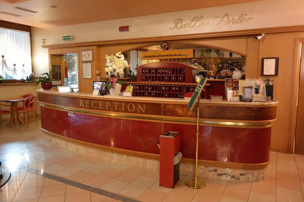 Hotel Belle Arti Venedig 3*,