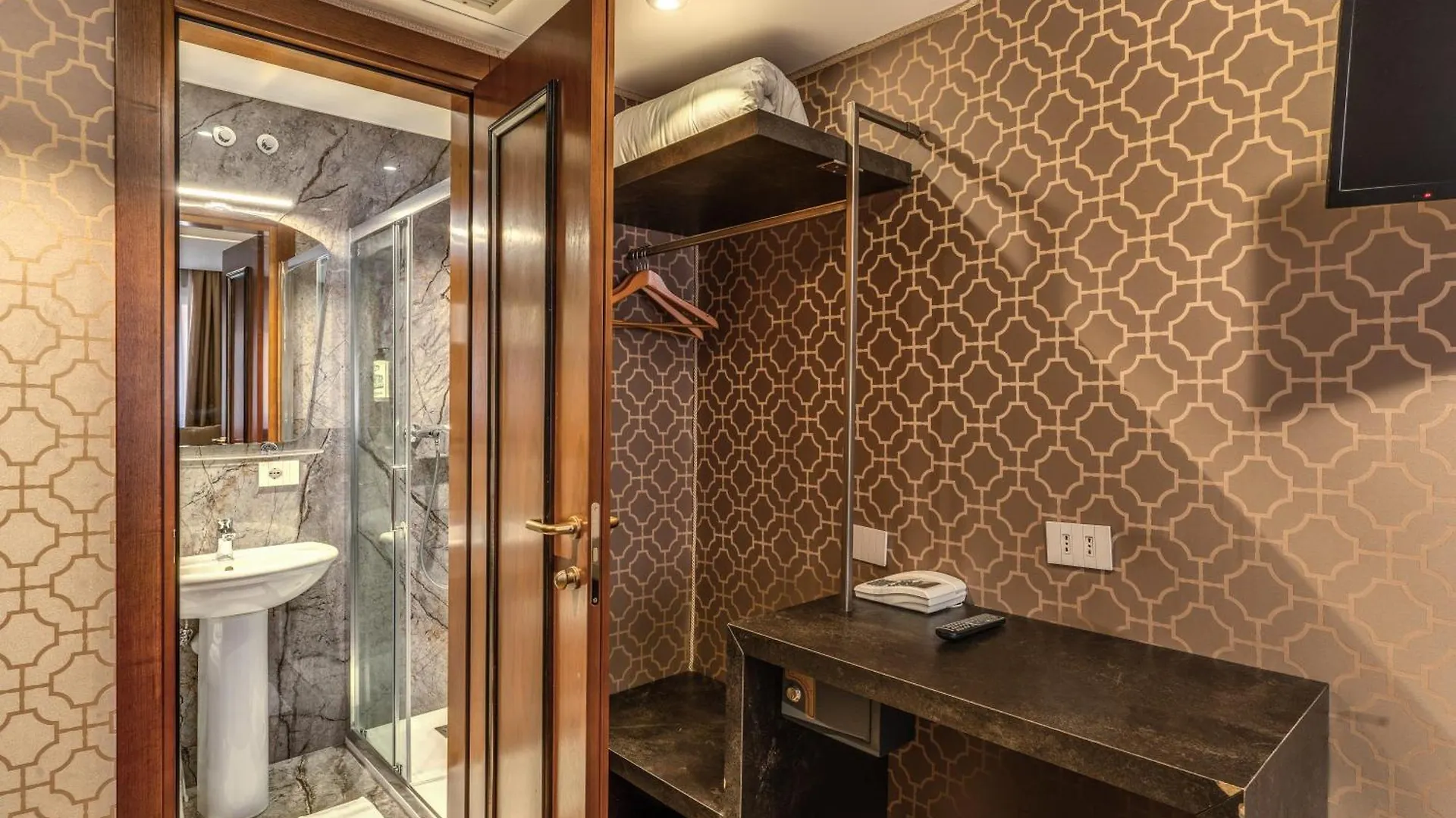 Hotel Belle Arti Venedig 3*,  Italien