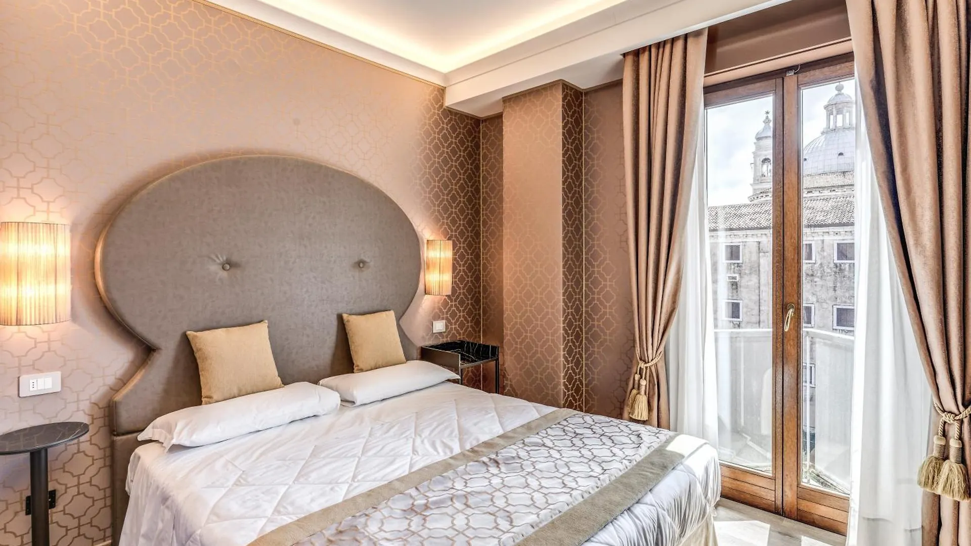 Hotel Belle Arti Venedig 3*,